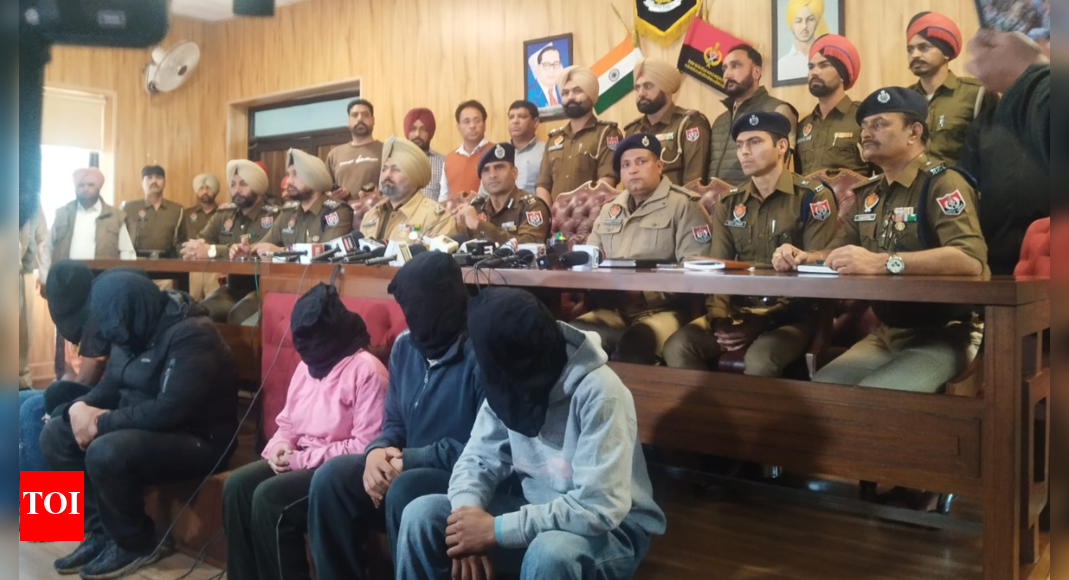 Ludhiana Murder: AAP leader, his girlfriend and 4 hitmen arrested for ...