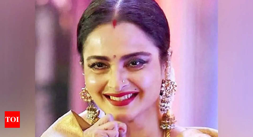 Rekha at 70 redefines fitness goals with energetic stair jumps at Roshans’ success party | Hindi Movie News – The Times of India