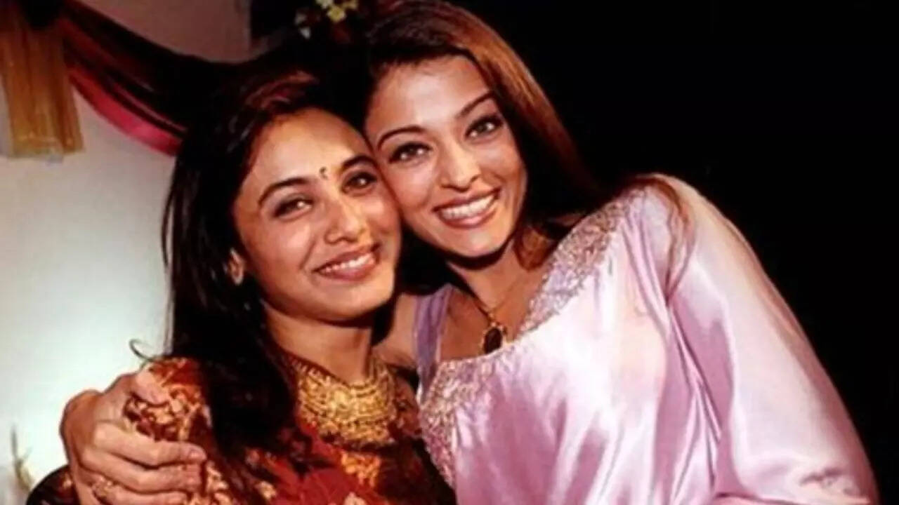 When Rani Mukerji told Aishwarya Rai, 'We will be friends forever', but  they had a fall-out due to Shah Rukh Khan's 'Chalte Chalte' - WATCH VIDEO |  Hindi Movie News - The