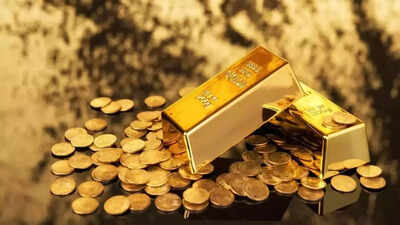 Gold retreats from all-time high, down Rs 1,200 to Rs 88,200 per 10 gm