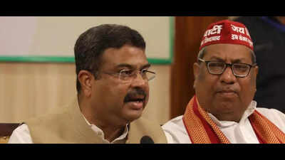Nishad Party’s ex-secy kills self, kin accuse min of harassment