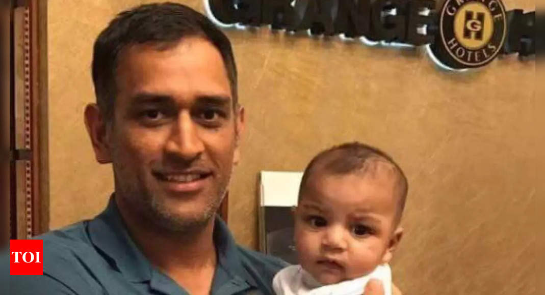 Sarfaraz sheds light on MS Dhoni's photo with son in 2017