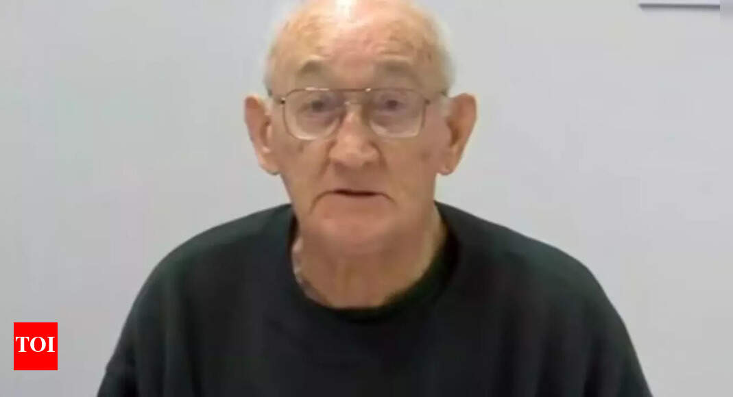 Gerald Ridsdale dies in prison at 90 | World News - The Times of India