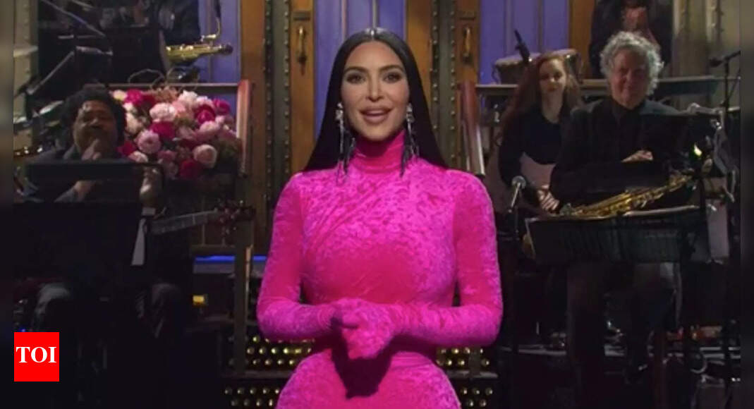 John Mulaney and Olivia Munn enjoy date night at SNL 50 Anniversary