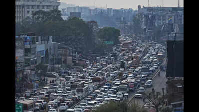 Flyover repair leads to massive jam Lucknow