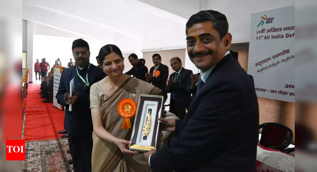 All-India DAD badminton tournament kicks-off | Lucknow News - The Times of India