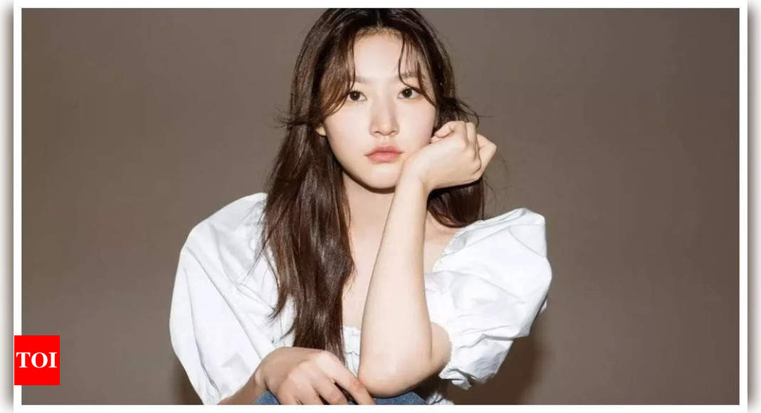 Kim Sae-ron's suicide at 24 sparks discussion about social media and internet culture in South Korea