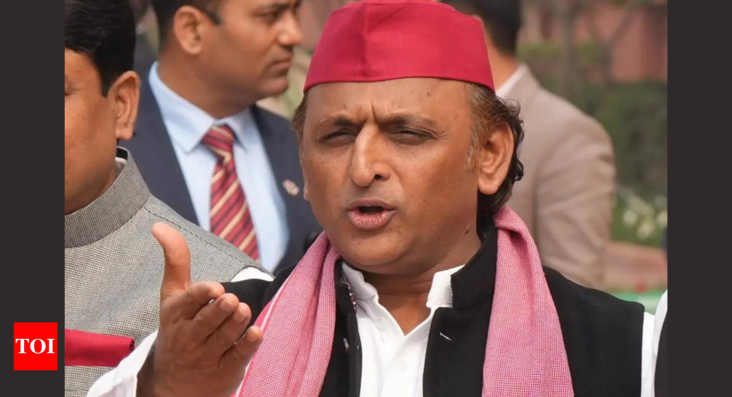 'UP CM careless towards education': Akhilesh on Yogi's remark on Urdu