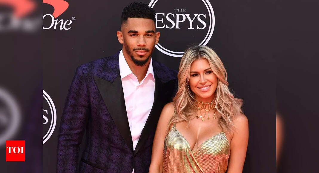 Oilers' Evander Kane accused his ex-wife Anna Kane of 