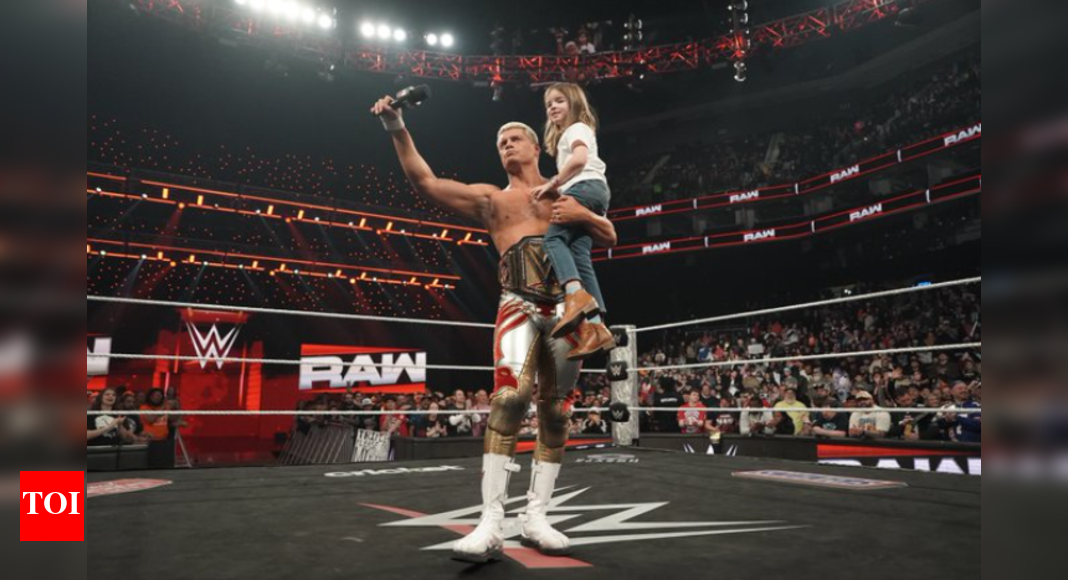 Cody Rhodes Fulfills Fan's Dream : Meets Young Fan During WWE RAW ...