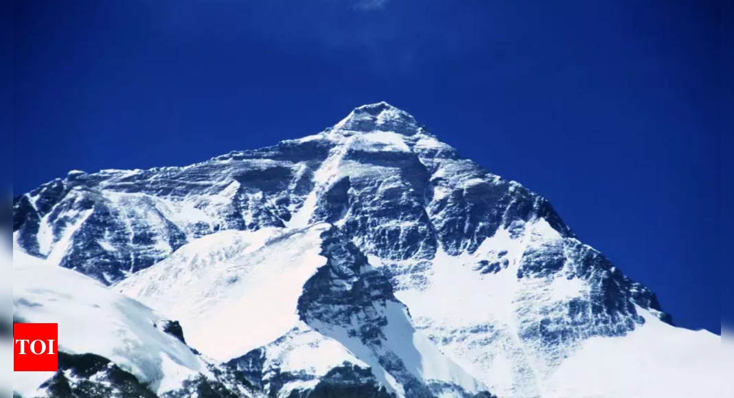 Everest snow cover has retreated by 490ft in 1.5 months, says study