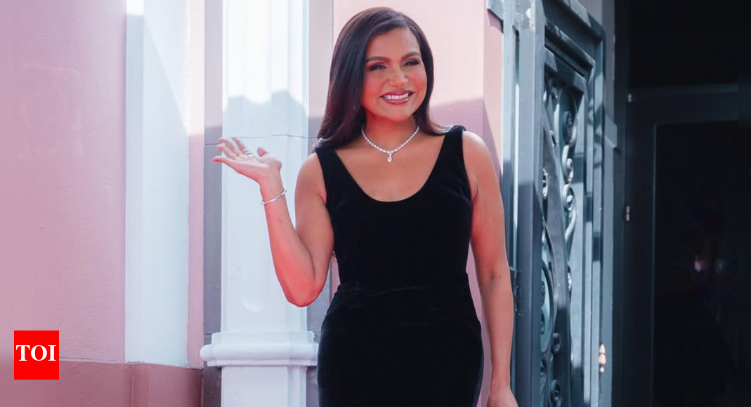 Mindy Kaling's show-stopping necklace steals the spotlight at Hollywood Walk of Fame ceremony - The Times of India