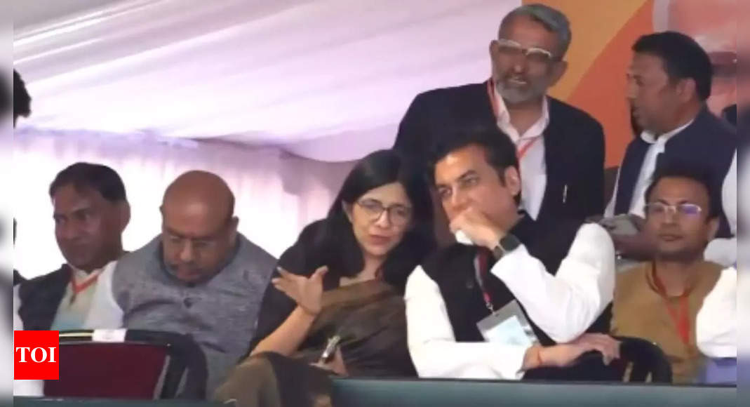 AAP MP Swati Maliwal on stage during Delhi CM swearing-in, sparks political buzz