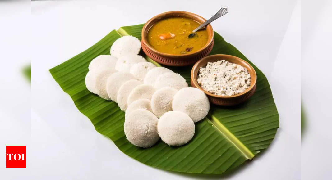 Plastic sheets in idli preparation: A health hazard with toxic chemicals