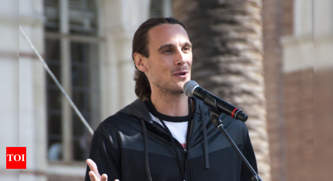 Ex-Vikings punter Chris Kluwe arrested for standing up against Donald Trump’s MAGA movement