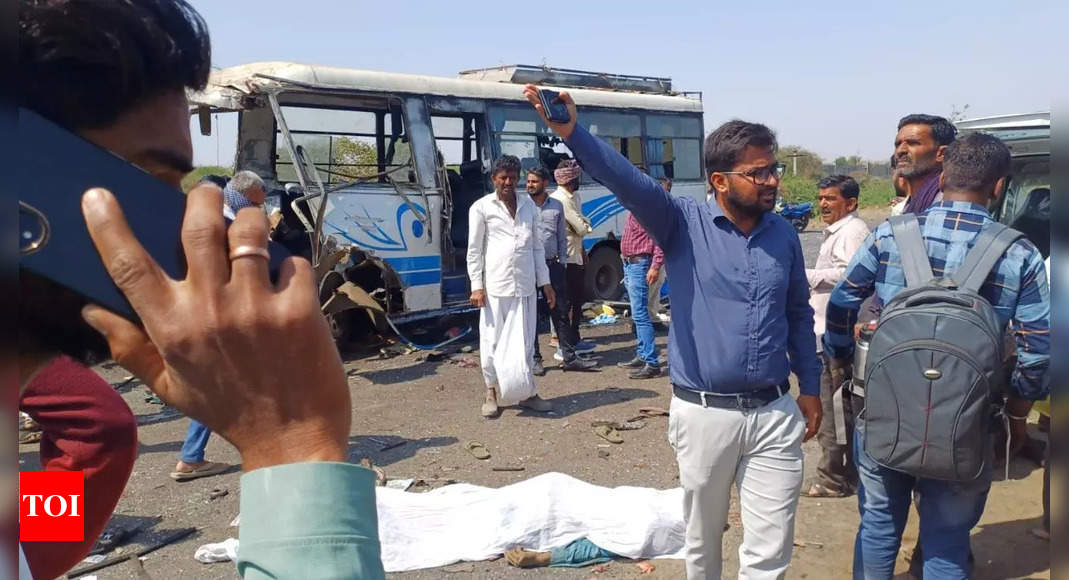 7 feared dead, several injured as bus collides with truck in Gujarat’s Kutch