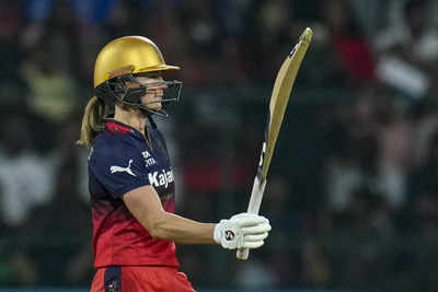 WPL: Ellyse Perry’s 81 in vain as Mumbai Indians beat Royal Challengers Bengaluru by four wickets | Cricket News – The Times of India