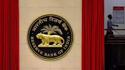 RBI plans $10 billion dollar-Re swap to improve liquidity