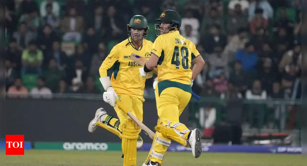 AUS vs ENG Live: Inglis, Carey century stand keeps Australia on track