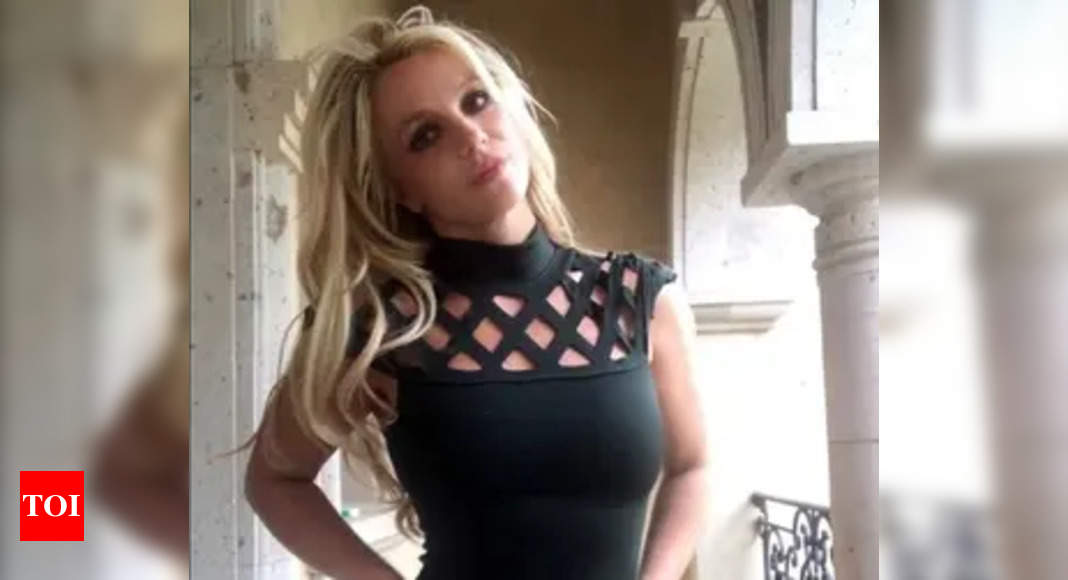 How much did Britney Spears for her dad's conservatorship legal bills?