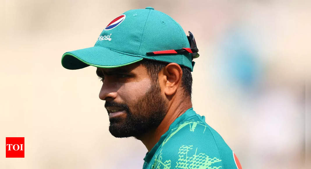 Umar blames Babar's 'likes & dislikes' for Pak's weak bench strength