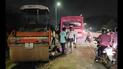 MTC bus rams road roller, 10 injured