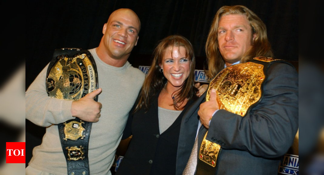 Top 3 WWE’s biggest love triangles that blurred the lines between fiction and reality