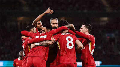 Premier League: Liverpool beat Manchester City to open up 11-point lead