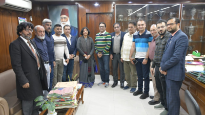 A delegation of World Memon Organisation (WMO) visits AMU