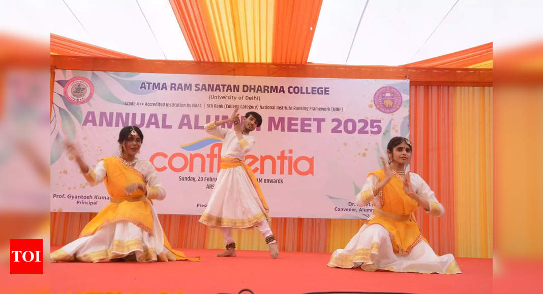 Confluentia 2025: Atma Ram Sanatan Dharma College ​alumni get together to pledge for the college's betterment