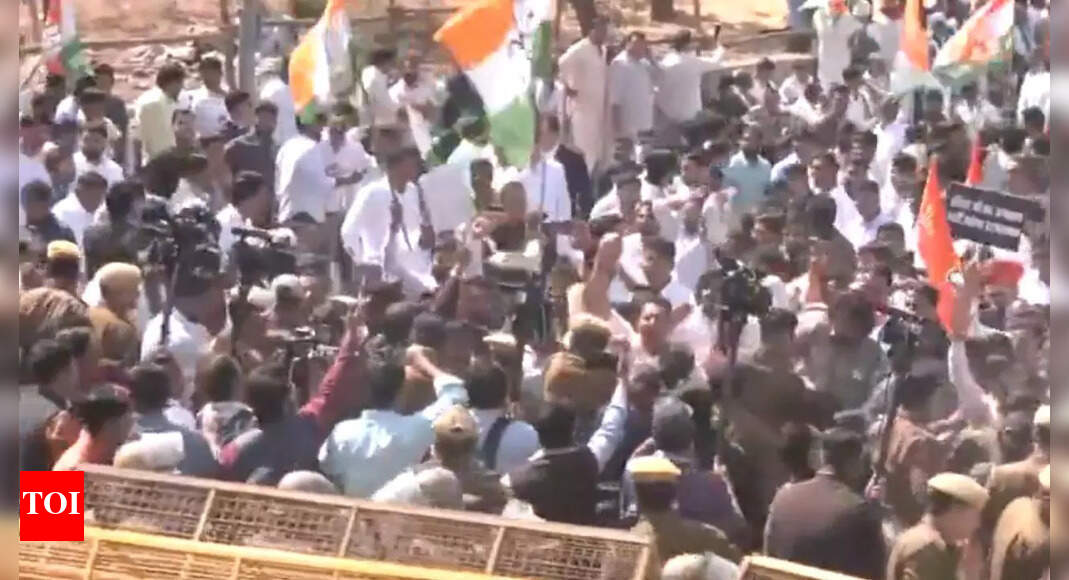 Congress workers protest outside Rajasthan assembly over 'dadi' Indira remarks