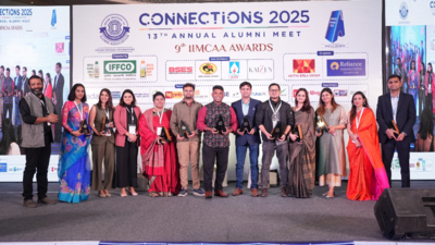  Anshu Gupta, Neelesh Misra named Alumni of the Year; Sarvapriya Sangwan wins Journalist of the Year award