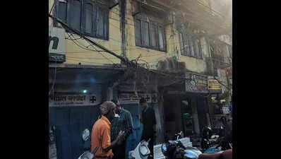 Citizens fume as dangling wires pose hazards