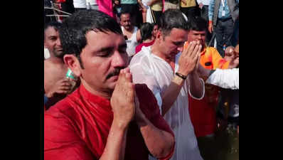 A star-studded Sangam at Maha Kumbh