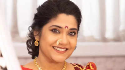 Renuka Shahane opens up about being typecast after 'Hum Aapke Hain Koun': 'People never thought I could ever play anything unkind'