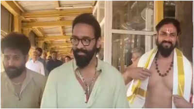Vishnu Manchu offers prayers at Tirumala temple