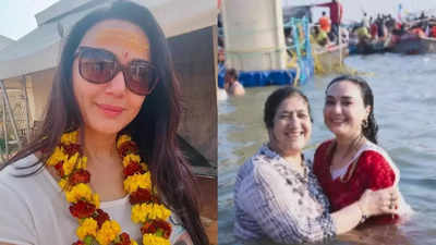  Preity Zinta after taking 3rd holy dip in Maha Kumbh