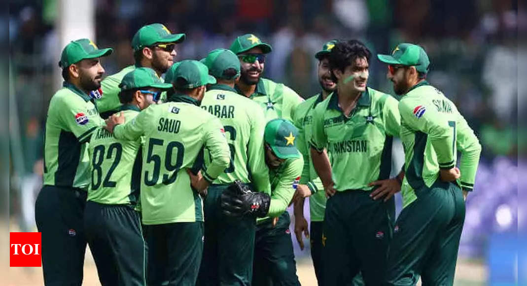 Champions Trophy: Imran Khan laments Pakistan's early exit