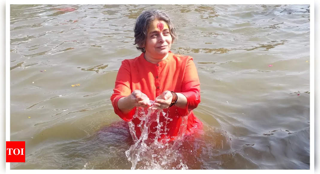 Nupur Alankar spotted taking a holy dip at the Maha Kumbh