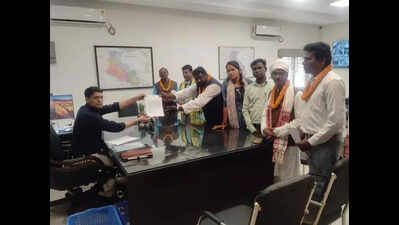 Tribal group urges state govt to display building names in Ol Chiki script