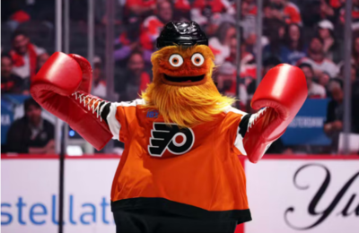  Jason Kelce Thinks the Flyers’ Mascot Gritty Was Inspired by Him—And He’s Not Backing Down