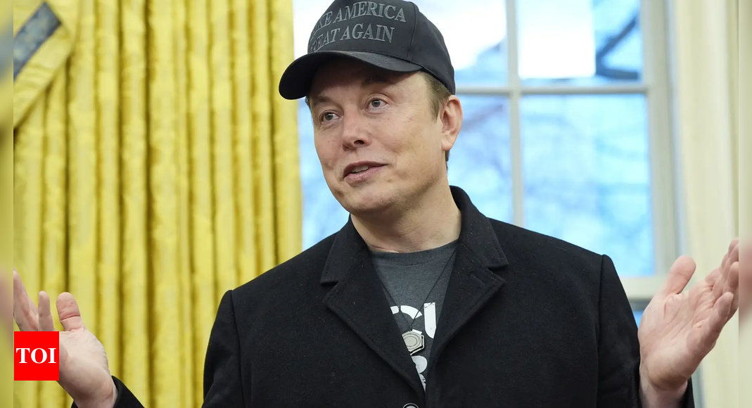 Musk on federal workforce: ‘Are they real, are they alive, can they write emails?’