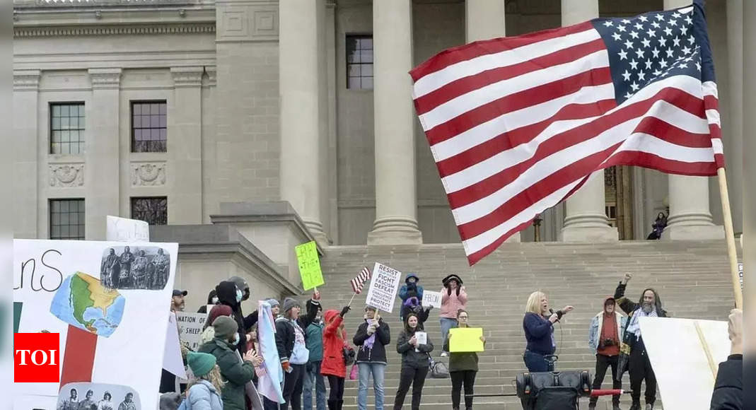 Activists call for economic ‘blackout’ to protest Trump’s policies and big business