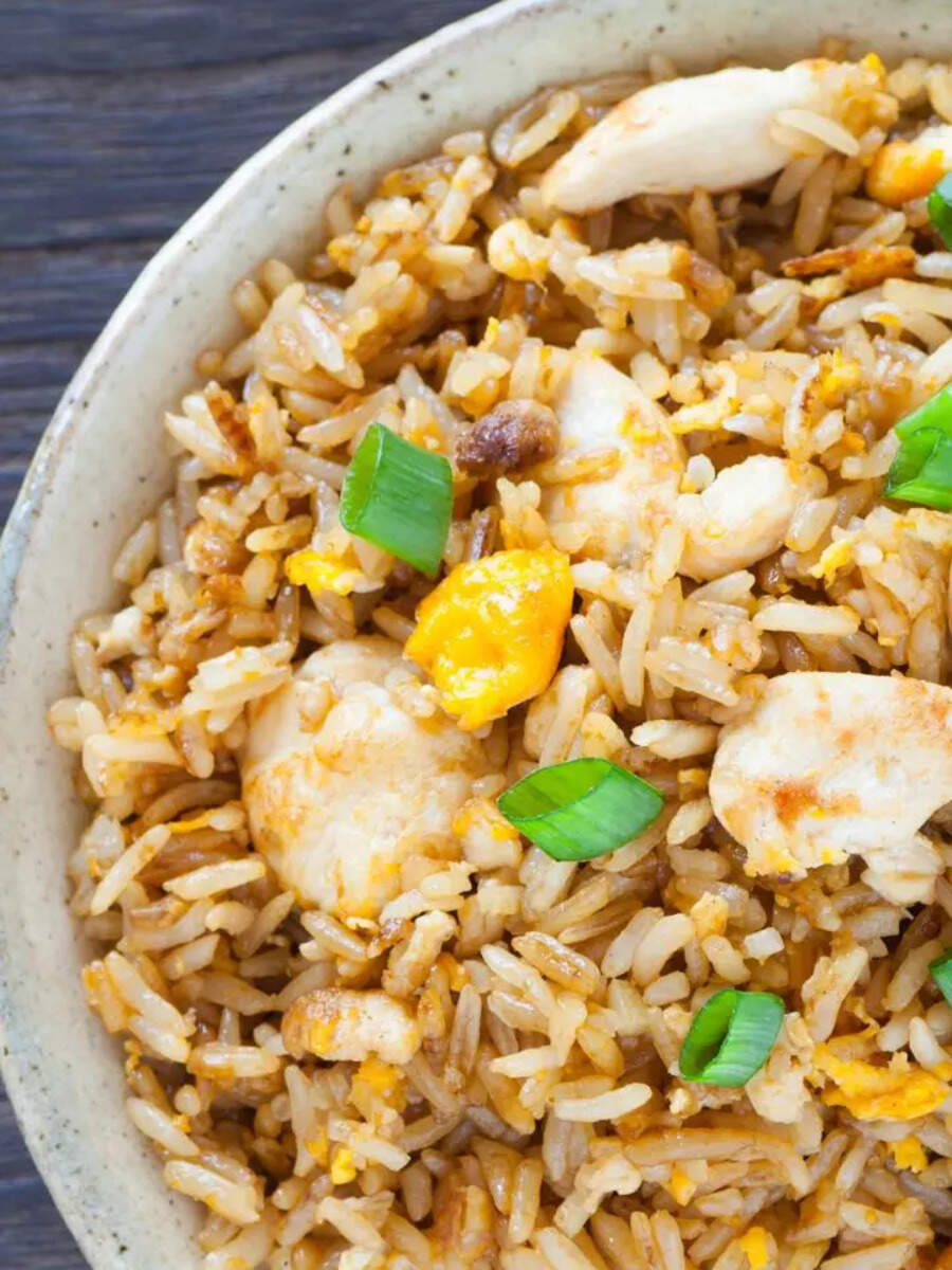 How to make this protein-rich egg fried rice with leftover brown rice ...