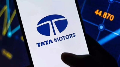 Investors lose Rs 2 lakh Crore as Tata Motors plunges 44% from peak, Is there buying opportunity?