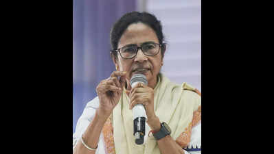 Deportation of Indians in chains a matter of nat’l shame: Mamata