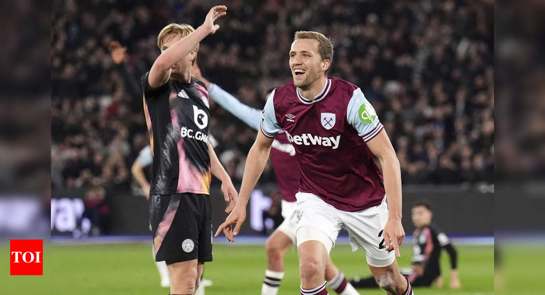 West Ham beat Leicester 2-0, pushing Foxes closer to relegation