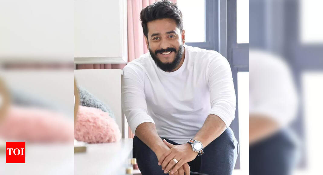 Raj Chakrabarty's film explores the complexities of family bond and ...