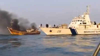 Narrow escape for 18 fishermen as boat catches fire in Alibaug