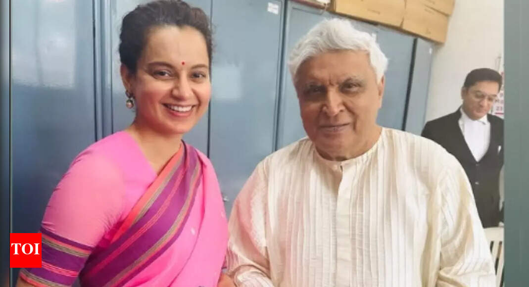 Kangana Ranaut and Javed Akhtar resolve their defamation case, share rare PIC together as their long feud ends - SEE PIC